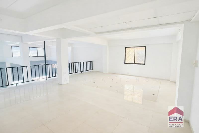 For Sale - ขาย / ให้เช่า ตึกมุม 2 คูหา ดอนหัวฬ่อ–อมตะนคร ชลบุรี, Chon Buri (Pattaya)