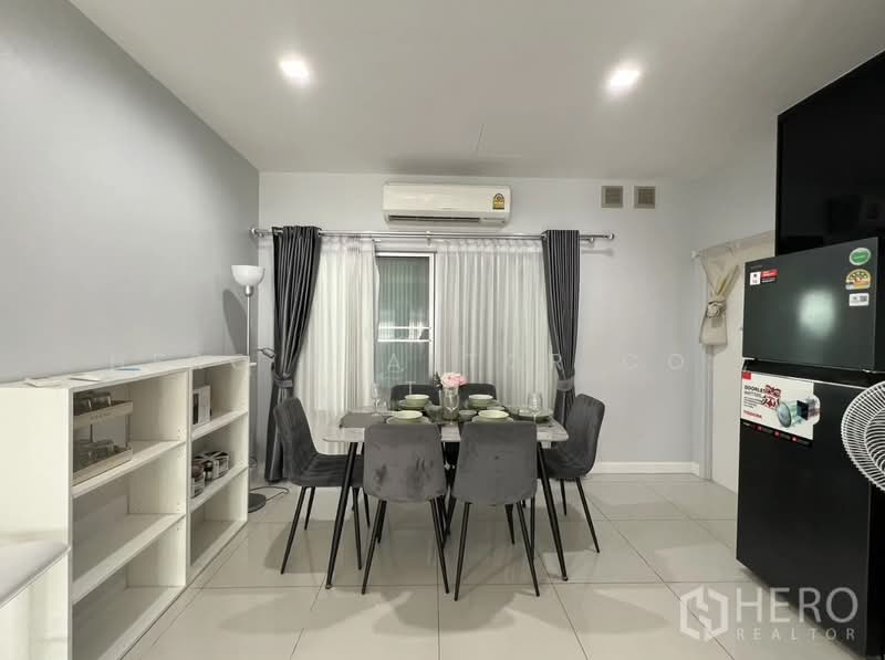 For Rent Detached House in Perfect Place Rama 9-KrungthepKreetha in Khlong Song Ton Nun HEE00157, Bangkok, Khlong Song Ton Nun, Lat Krabang, Bangkok, 4 Bedrooms, 300 sqm, Single Detached House For Rent, by Hero Realtor Co., Ltd., 500128843 - DDproperty.com