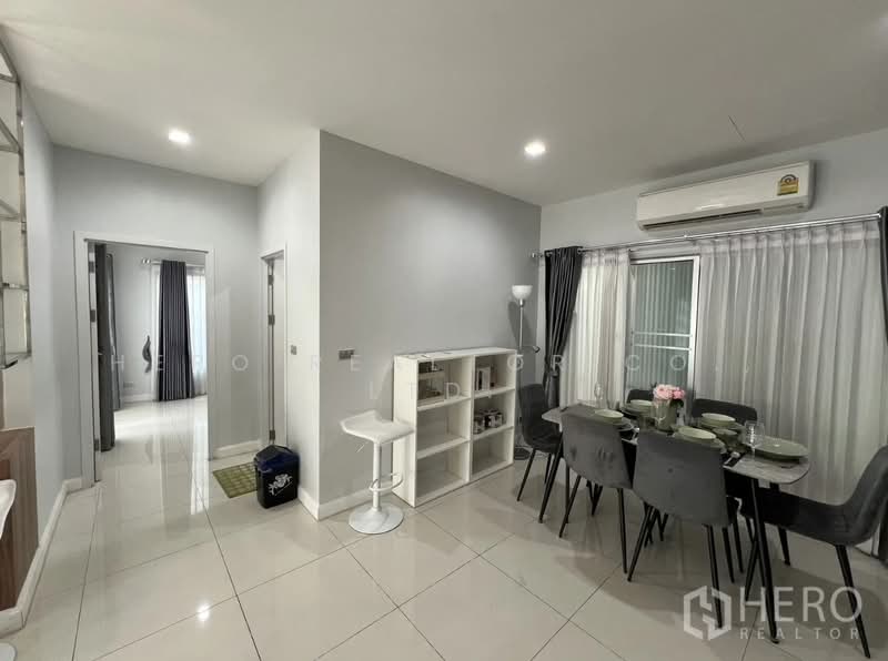 For Rent Detached House in Perfect Place Rama 9-KrungthepKreetha in Khlong Song Ton Nun HEE00157, Bangkok, Khlong Song Ton Nun, Lat Krabang, Bangkok, 4 Bedrooms, 300 sqm, Single Detached House For Rent, by Hero Realtor Co., Ltd., 500128843 - DDproperty.com