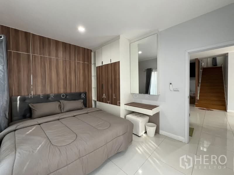 For Rent Detached House in Perfect Place Rama 9-KrungthepKreetha in Khlong Song Ton Nun HEE00157, Bangkok, Khlong Song Ton Nun, Lat Krabang, Bangkok, 4 Bedrooms, 300 sqm, Single Detached House For Rent, by Hero Realtor Co., Ltd., 500128843 - DDproperty.com
