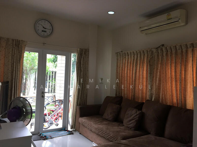 For Sale - 7-BR House, Bangkok