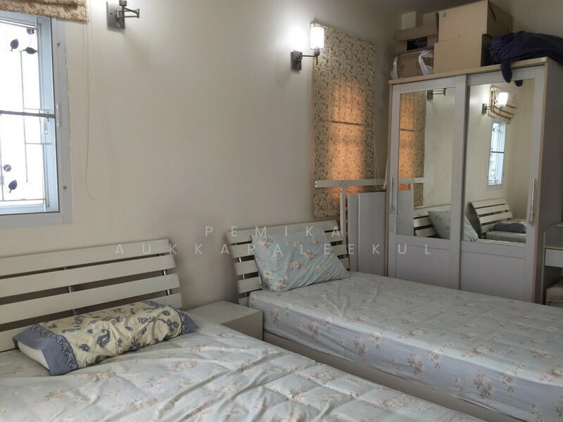 For Sale - 7-BR House, Bangkok