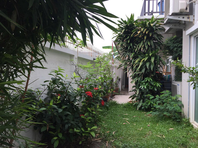 For Sale - 7-BR House, Bangkok