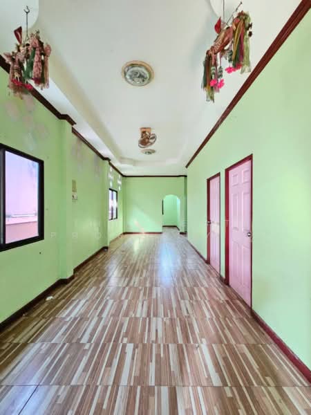 หมู่บ้านอุ่นเรือน ชลบุรี, ชลบุรี, นาป่า, เมืองชลบุรี, ชลบุรี, 100 ตร.ม., บ้านเดี่ยว ขาย, โดย The Best Property ปู, 500129668 - DDproperty.com