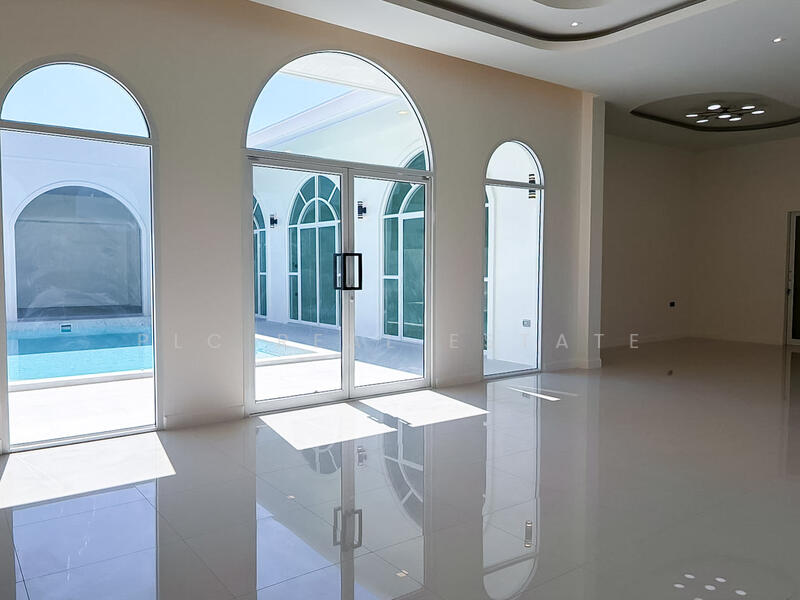 ขาย - ขายพูลวิลล่า 4 ห้องนอน ห้วยใหญ่ พัทยา, ชลบุรี