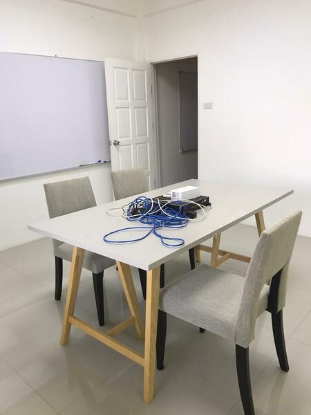 For Sale - Well renovated office space for rent on New Phetchaburi Road Near MRT, Bangkok