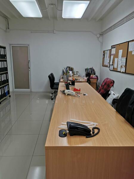 For Sale - Well renovated office space for rent on New Phetchaburi Road Near MRT, Bangkok