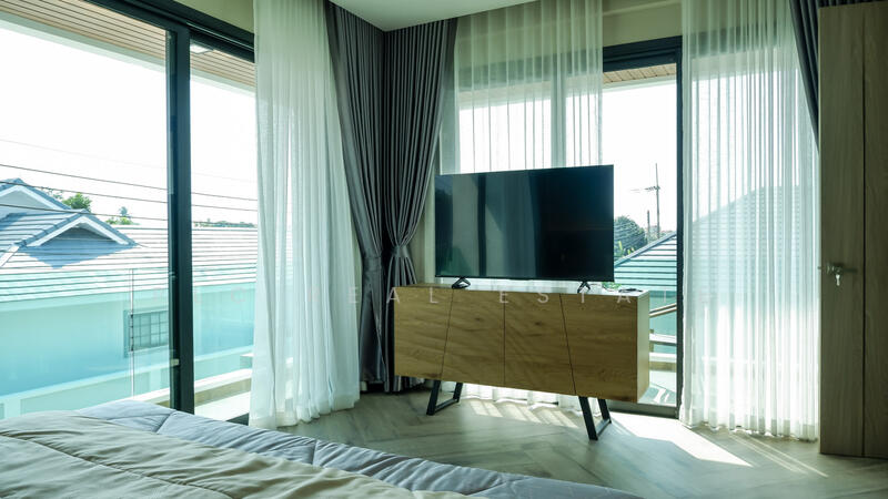 ขายวิลล่าหรูพร้อมสระว่ายน้ำส่วนตัว ในย่านสยามคันทรีคลับ พัทยาตะวันออก, ชลบุรี, บางละมุง, บางละมุง, ชลบุรี, 330 ตร.ม., บ้านเดี่ยว ขาย, โดย PLC Real Estate, 500129841 - DDproperty.com