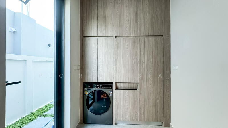 Luxury Pool Villa for Sale in East Pattaya Siam Country Club Area, Chon Buri (Pattaya), Bang Lamung, Bang Lamung (Pattaya), Chon Buri (Pattaya), 5 Bedrooms, 330 sqm, Single Detached House For Sale, by PLC Real Estate, 500129841 - DDproperty.com