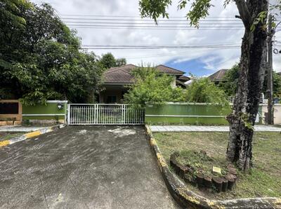 ขาย - ลาดสวาย, ปทุมธานี