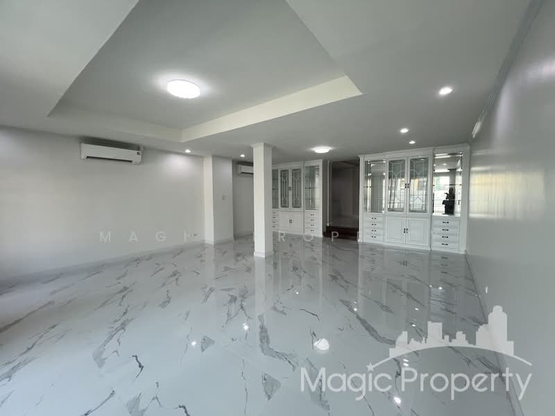 Yenakart Residence : เย็นอากาศ เรสซิเดนซ์, กรุงเทพ, 3 ซอย ประสาทสุข, ช่องนนทรี, ยานนาวา, กรุงเทพ, 450 ตร.ม., ทาวน์เฮ้าส์ ให้เช่า, โดย Magic Property, 500129911 - DDproperty.com