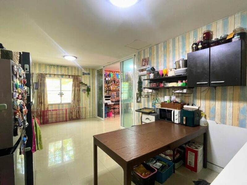 For Sale - บ้านแฝด เฟื่องฟ้า 14 ถ.มังกร-นาคดี ซ.มังกร-นาคดี ต.แพรกษา อ. เมืองสมุทรปราการ จ.สมุทรปราการ 10280, Samut Prakan