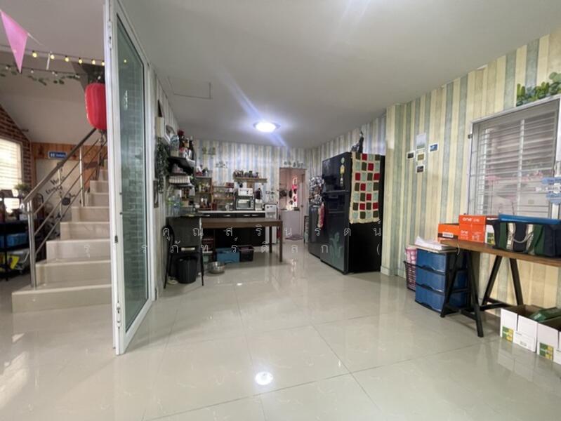 ขาย - บ้านแฝด เฟื่องฟ้า 14 ถ.มังกร-นาคดี ซ.มังกร-นาคดี ต.แพรกษา อ. เมืองสมุทรปราการ จ.สมุทรปราการ 10280, สมุทรปราการ