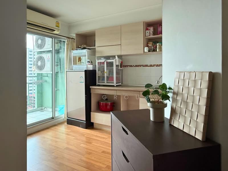 Lumpini Place Ratchayothin, Bangkok, 1484 Phahonyothin Road, Chan Kasem, Chatuchak, Bangkok, 1 Bedroom, 28 sqm, Condo For Sale, by Veera Sawatrangsri, 500129965 - DDproperty.com