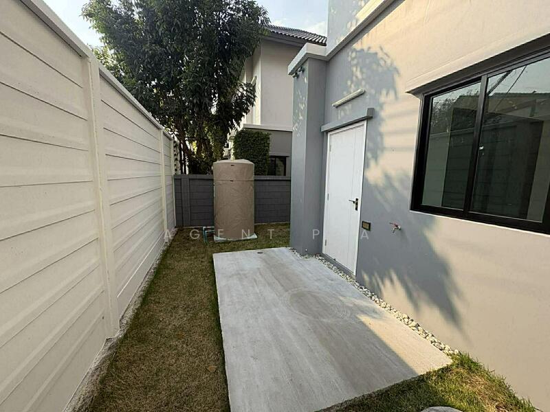 ขาย - Britania Wongwaen-Theparak : บริทาเนีย วงแหวน-เทพารักษ์, สมุทรปราการ