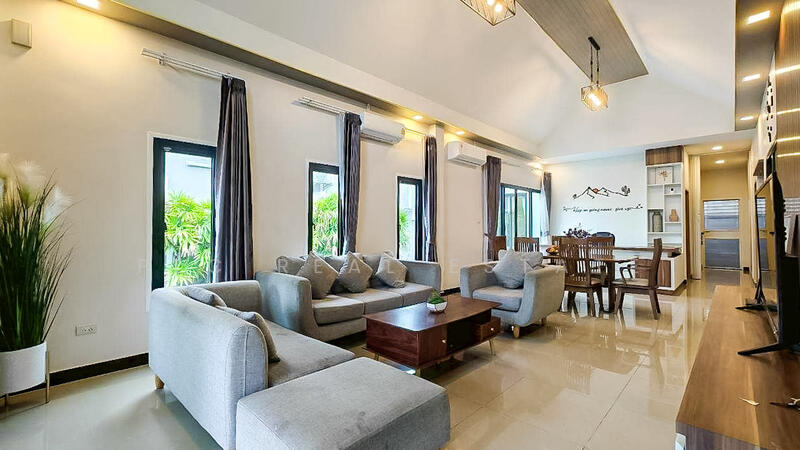 House for sale in Soi Siam Country Club, East Pattaya, Chon Buri (Pattaya), Bang Lamung, Bang Lamung (Pattaya), Chon Buri (Pattaya), 3 Bedrooms, 220 sqm, Single Detached House For Sale, by PLC Real Estate, 500130316 - DDproperty.com