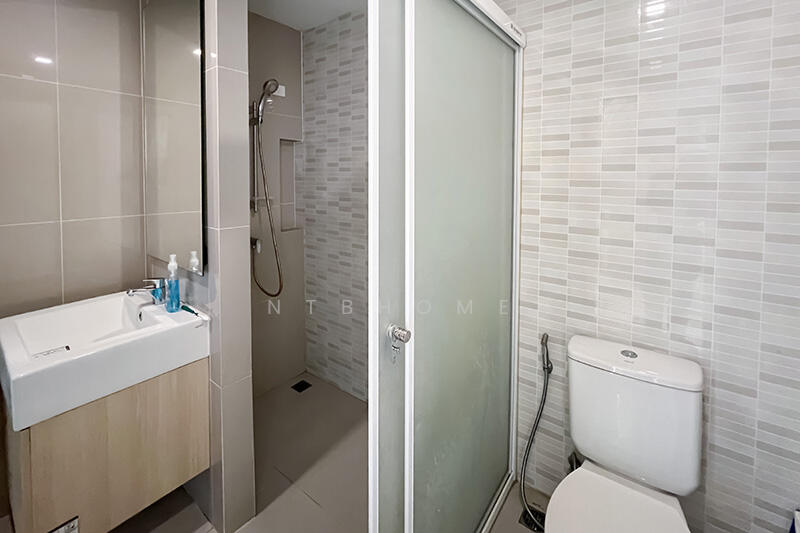 Pruksa Ville 106 Rangsit-Klong 2, Pathum Thani, Rangsit-Nakhon Nayok Road (Khlong Song section), Prachathipat, Thanyaburi, Pathum Thani, 4 Bedrooms, 130 sqm, Townhouse For Sale, by NTBHOME, 500130372 - DDproperty.com