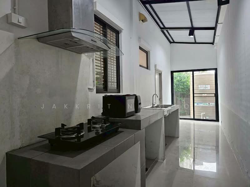 Passorn Songprapa, Bangkok, Songprapha Road, Si Khan, Don Mueang, Bangkok, 6 Bedrooms, 275 sqm, Single Detached House For Rent, by Jakkrit Nilchoo, 500130430 - DDproperty.com