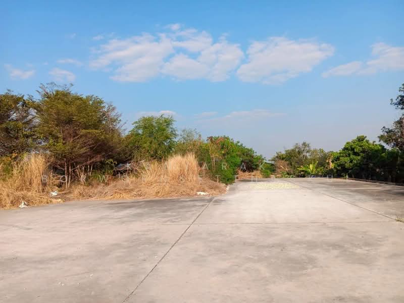 For Sale - ถนนราชสีมา-โชคชัย และถนนทางหลวง 3024 ตำบลด่านเกวียน อำเภอโชคชัย จังหวัดนครราชสีมา, Nakhon Ratchasima