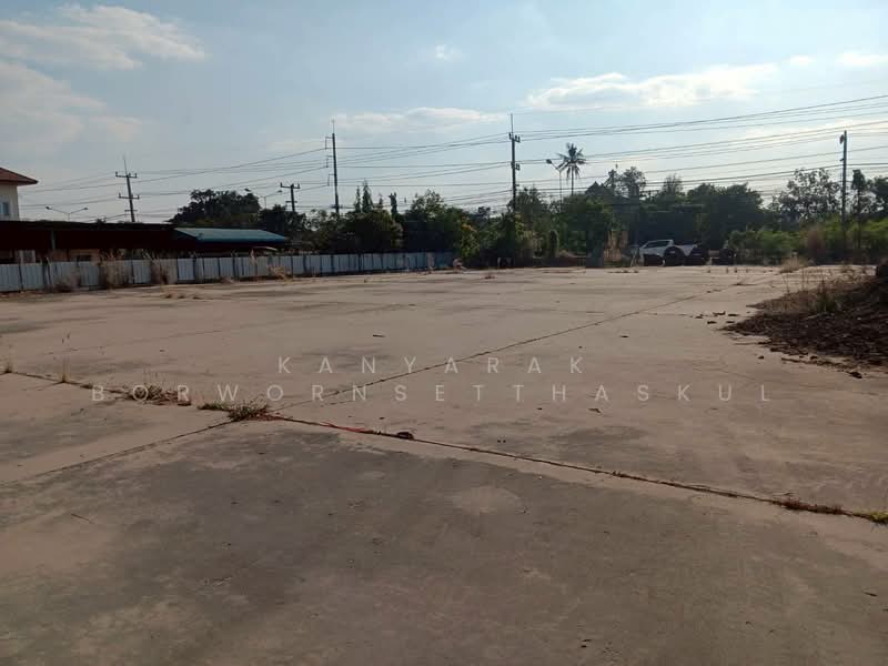 For Sale - ถนนราชสีมา-โชคชัย และถนนทางหลวง 3024 ตำบลด่านเกวียน อำเภอโชคชัย จังหวัดนครราชสีมา, Nakhon Ratchasima