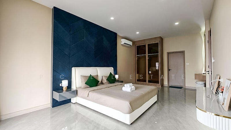 5 bedrooms Pool villa for sale in Chaiyapruk, Jomtien, Chon Buri (Pattaya), Bang Lamung, Bang Lamung (Pattaya), Chon Buri (Pattaya), 5 Bedrooms, 300 sqm, Villa For Sale, by PLC Real Estate, 500130620 - DDproperty.com