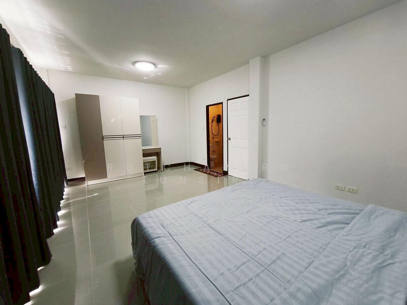 ให้เช่า - ทาวน์เฮ้าส์ในโครงการ ให้เช่า – ใกล้สนามกอล์ฟ M Sport Complexc เพียง 5 นาที ค่าเช่า 15,000 บาท / เดือ, เชียงใหม่