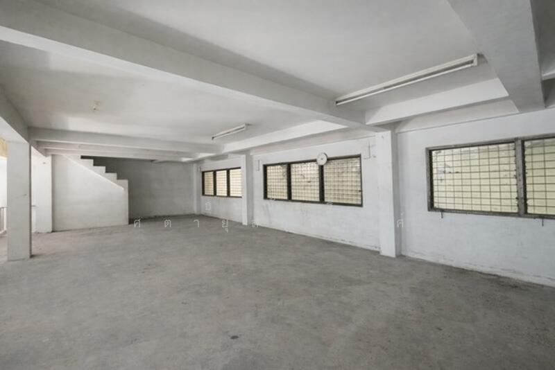 For Sale - อาคารพาณิชย์ 3ชั้นครึ่ง, Suphan Buri