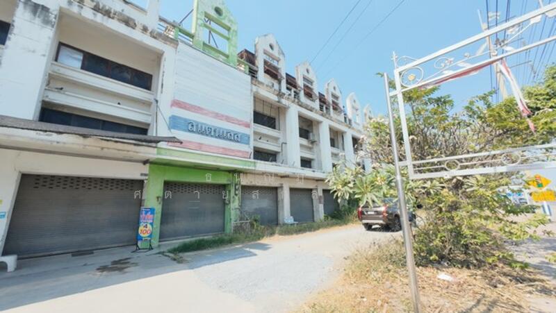 For Sale - อาคารพาณิชย์ 3ชั้นครึ่ง, Suphan Buri