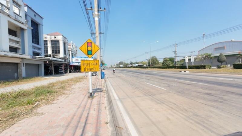 For Sale - อาคารพาณิชย์ 3ชั้นครึ่ง, Suphan Buri