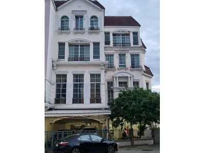 ขาย - Baan Klang Krung Sathorn - North South Road : บ้านกลางกรุง สาทร-ถนนเหนือใต้, กรุงเทพ