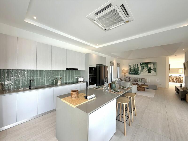 Comfort style and modern convenience villa, Prachuap Khiri Khan, Hua Hin, Hua Hin, Prachuap Khiri Khan, 3 Bedrooms, 248 sqm, Villa For Sale, by Kamonwan Netsung, 500131051 - DDproperty.com