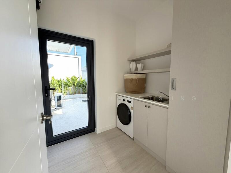 Comfort style and modern convenience villa, Prachuap Khiri Khan, Hua Hin, Hua Hin, Prachuap Khiri Khan, 3 Bedrooms, 248 sqm, Villa For Sale, by Kamonwan Netsung, 500131051 - DDproperty.com