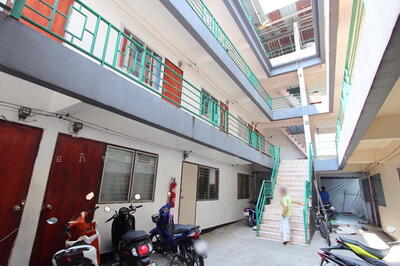 ขาย - ขายอพาร์ทเม้นท์ รามอินทรา117 เนื้อที่ 102ตร.ว. 35ห้อง 3ชั้น ราคาดี เหมาะลงทุน, กรุงเทพ