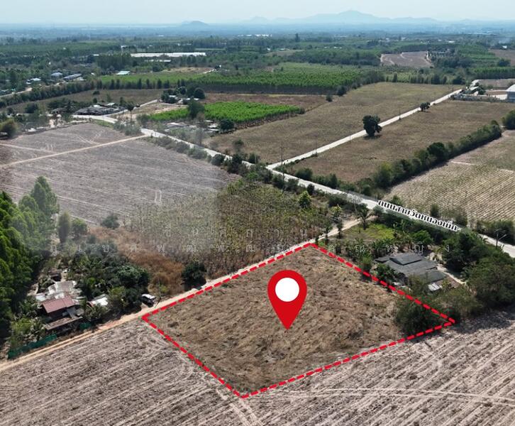 ขาย - ที่ดิน2ไร่ บ้านเม็ก พนัสนิคม ใกล้แหล่งชุมชนและถนน 331, ชลบุรี