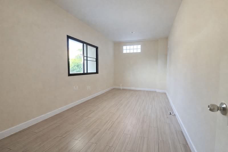 ขาย - The Ricco Residence Wongwaen-Hathairat : เดอะริคโค้ เรสซิเดนซ์ วงแหวนฯ-หทัยราษฎร์, กรุงเทพ