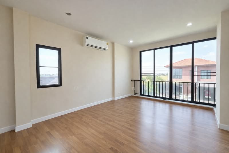 ขาย - The Ricco Residence Wongwaen-Hathairat : เดอะริคโค้ เรสซิเดนซ์ วงแหวนฯ-หทัยราษฎร์, กรุงเทพ