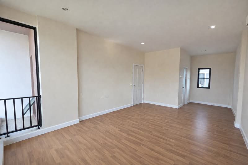 ขาย - The Ricco Residence Wongwaen-Hathairat : เดอะริคโค้ เรสซิเดนซ์ วงแหวนฯ-หทัยราษฎร์, กรุงเทพ