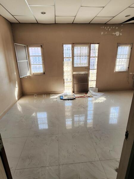  ชั้น2 ห้องด้านหน้า