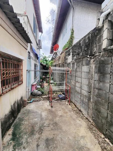 Phoem Phun Thani Village Kaset-Nawamin, Bangkok, ประเสริฐมนูกิจ, Nuan Chan, Bueng Kum, Bangkok, 3 Bedrooms, 200 sqm, Townhouse For Sale, by Chonlada Nakasemsuwan, 500131380 - ชั้น1 ด้านหลังบ้าน - DDproperty.com