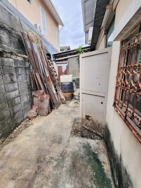 Phoem Phun Thani Village Kaset-Nawamin, Bangkok, ประเสริฐมนูกิจ, Nuan Chan, Bueng Kum, Bangkok, 3 Bedrooms, 200 sqm, Townhouse For Sale, by Chonlada Nakasemsuwan, 500131380 - ชั้น1 ด้านหลังบ้าน - DDproperty.com