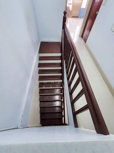 Phoem Phun Thani Village Kaset-Nawamin, Bangkok, ประเสริฐมนูกิจ, Nuan Chan, Bueng Kum, Bangkok, 3 Bedrooms, 200 sqm, Townhouse For Sale, by Chonlada Nakasemsuwan, 500131380 - บันไดขึ้นชั้น2 - DDproperty.com