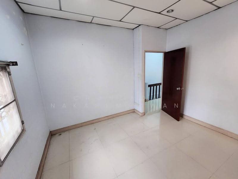 Phoem Phun Thani Village Kaset-Nawamin, Bangkok, ประเสริฐมนูกิจ, Nuan Chan, Bueng Kum, Bangkok, 3 Bedrooms, 200 sqm, Townhouse For Sale, by Chonlada Nakasemsuwan, 500131380 - ชั้น2 ห้องนอนเล็ก ด้านหลัง - DDproperty.com