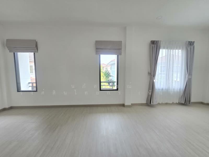 หมู่บ้าน พร้อมพัฒน์1 รามอินทรา ถนนหทัยราษฎร์ คลองสามวา, Bangkok, Sam Wa Tawan Tok, Khlong Sam Wa, Bangkok, 3 Bedrooms, 140 sqm, Semi-Detached House (Twin House) For Sale, by นภัสศรณ์ วงศ์สินไทยกร (นันท์), 500131390 - DDproperty.com