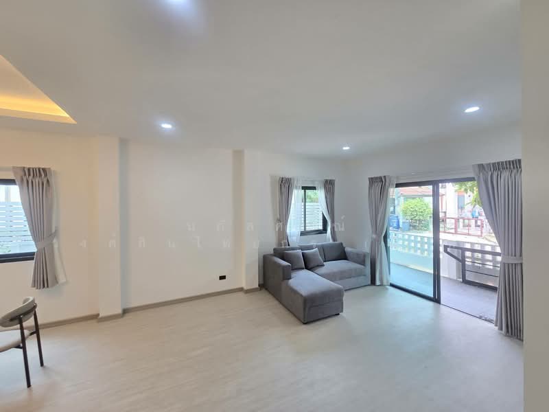 หมู่บ้าน พร้อมพัฒน์1 รามอินทรา ถนนหทัยราษฎร์ คลองสามวา, Bangkok, Sam Wa Tawan Tok, Khlong Sam Wa, Bangkok, 3 Bedrooms, 140 sqm, Semi-Detached House (Twin House) For Sale, by นภัสศรณ์ วงศ์สินไทยกร (นันท์), 500131390 - DDproperty.com