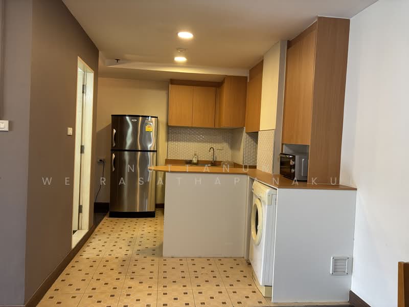 Baan Ploenchit, Bangkok, Soi Ruamrudee 2 Ploenchit Road, Lumphini, Pathum Wan, Bangkok, 2 Bedrooms, 100 sqm, Condo For Rent, by Nuttanun Weerasathapanakul, 500131413 - DDproperty.com