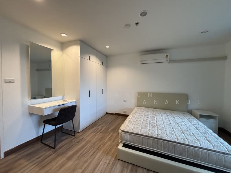 Baan Ploenchit, Bangkok, Soi Ruamrudee 2 Ploenchit Road, Lumphini, Pathum Wan, Bangkok, 1 Bedroom, 71 sqm, Condo For Rent, by Nuttanun Weerasathapanakul, 500131417 - DDproperty.com