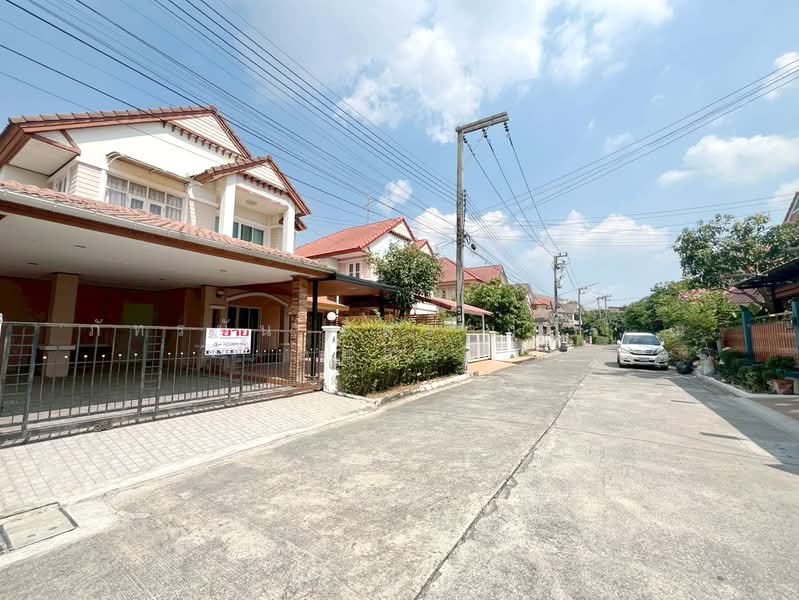 Floraville Rangsit-Pathumthani, Pathum Thani, รังสิต-ปทุมธานี, Bang Phun, Muang Pathum Thani, Pathum Thani, 4 Bedrooms, 200 sqm, Single Detached House For Sale, by ภัทรนัน อิศรางกูร ณ อยุธยา, 500131495 - DDproperty.com