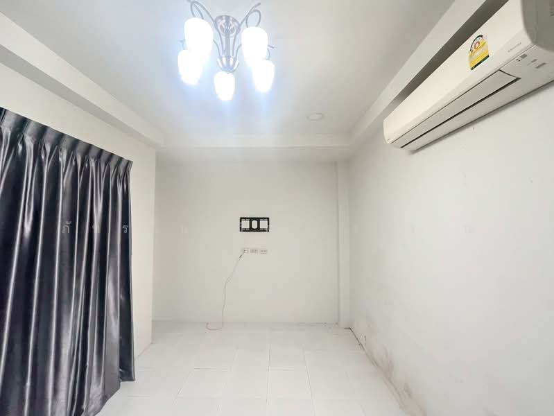 Floraville Rangsit-Pathumthani, Pathum Thani, รังสิต-ปทุมธานี, Bang Phun, Muang Pathum Thani, Pathum Thani, 4 Bedrooms, 200 sqm, Single Detached House For Sale, by ภัทรนัน อิศรางกูร ณ อยุธยา, 500131495 - DDproperty.com