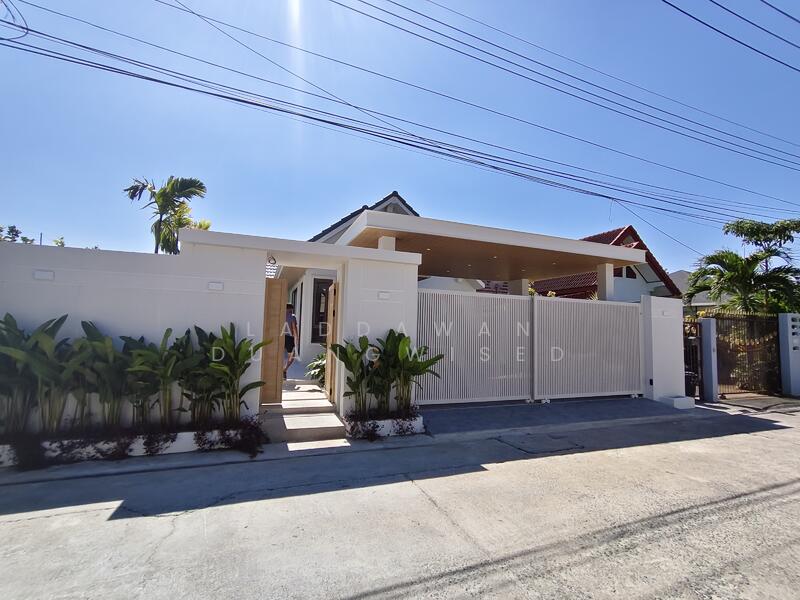 ขาย - บ้านพูลวิลล่าพร้อมสระส่วนตัว รีโนเวทใหม่ ทั้งหลัง, ภูเก็ต