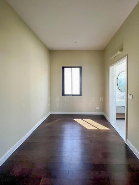 Narasiri Krungthep Kreetha, Bangkok, 69 Soi Pracha Ruamjai, Hua Mak, Bang Kapi, Bangkok, 5 Bedrooms, 687 sqm, Single Detached House For Sale, by Princeton Estate Co.,Ltd., 500131734 - DDproperty.com